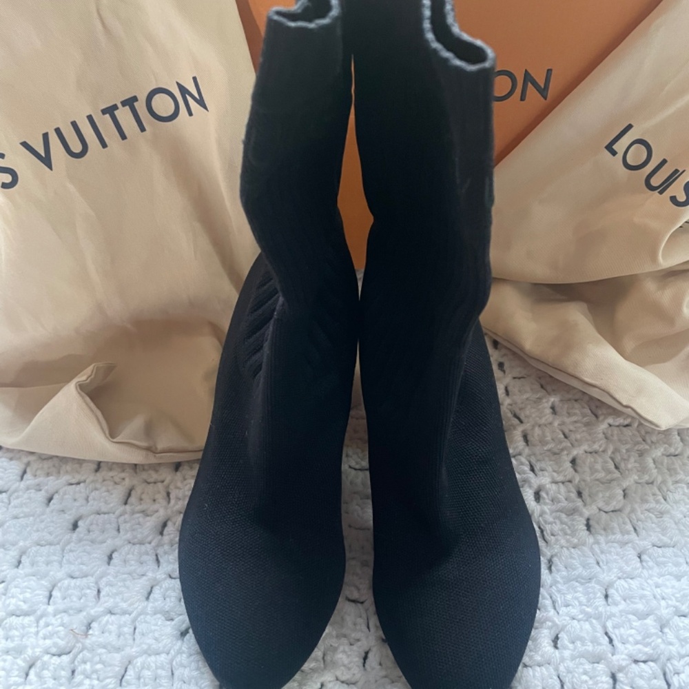 Black Louis Vuitton booties - Picture 4 of 8